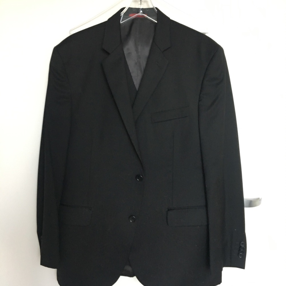 Alfani black men’s 3-piece suit